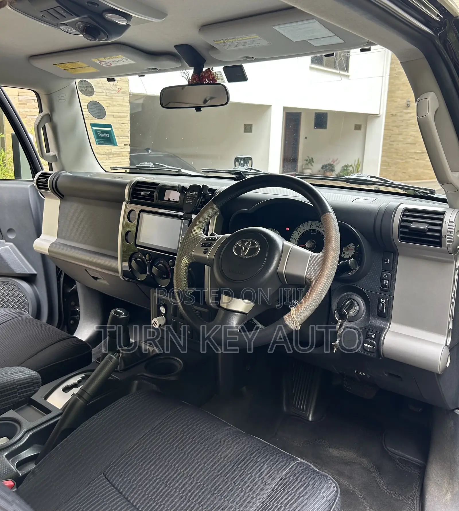 Toyota FJ Cruiser 4X4 AT 2013 Black