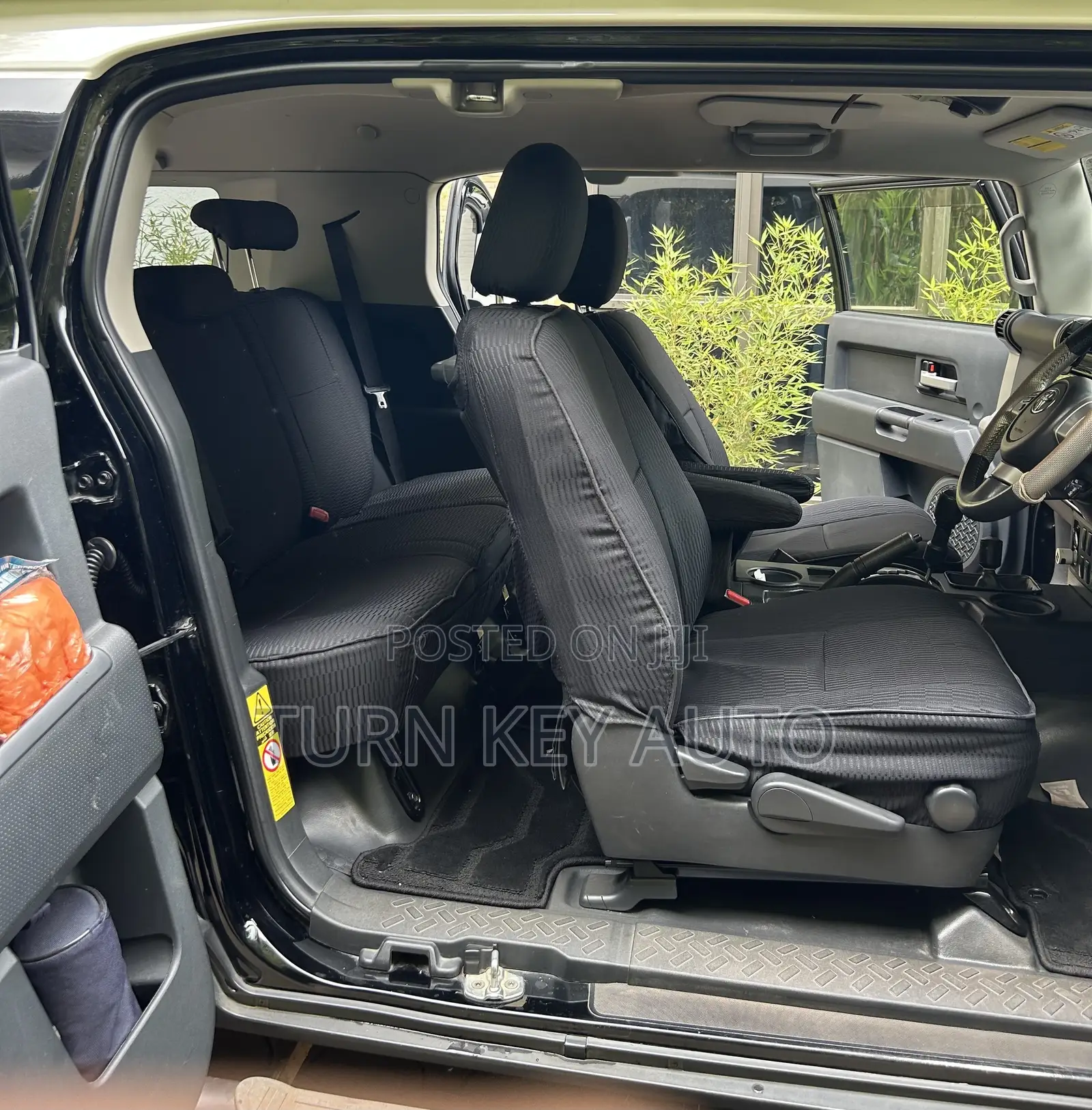 Toyota FJ Cruiser 4X4 AT 2013 Black