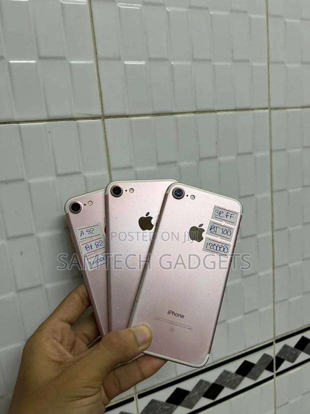 Apple iPhone 7 128 GB Gold - thumbnail 3