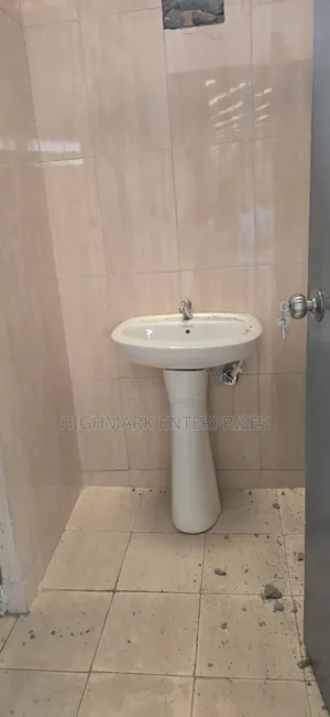 13200 Sq Feet Godown/Warehouse to Let : Imara Daima