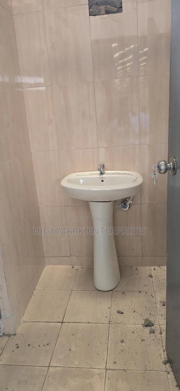 13200 Sq Feet Godown to Let : Imara Daima - thumbnail 4