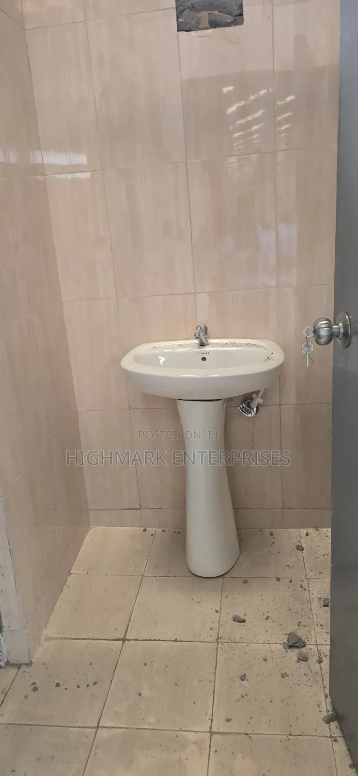 13200 Sq Feet Godown/Warehouse to Let : Imara Daima