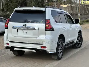 Toyota Land Cruiser Prado 2.8 2019 Pearl