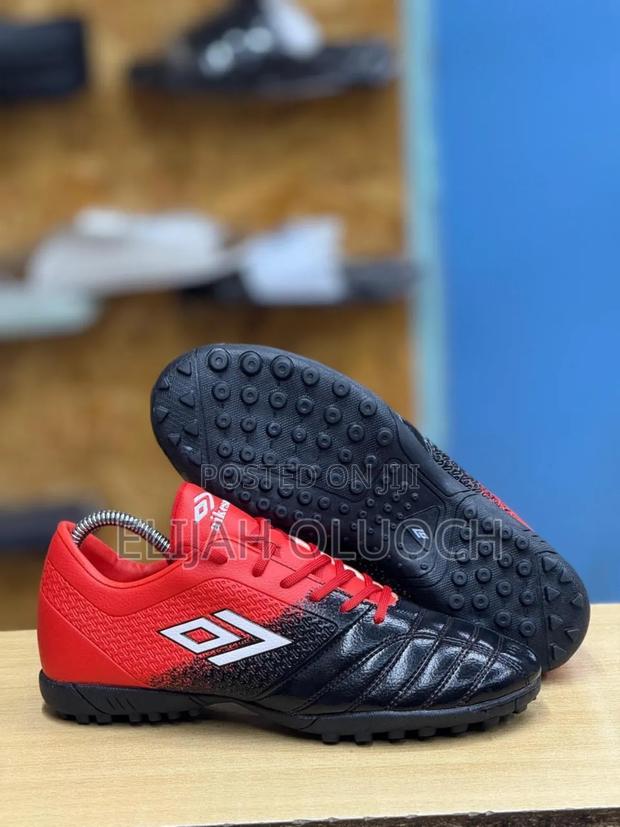 Umbro Trainer Football Boots - thumbnail 4