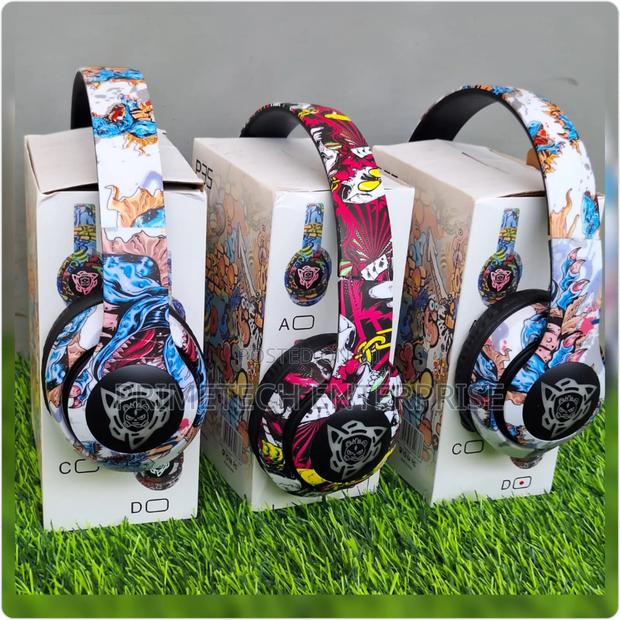 Foldble Design Headphones - main view