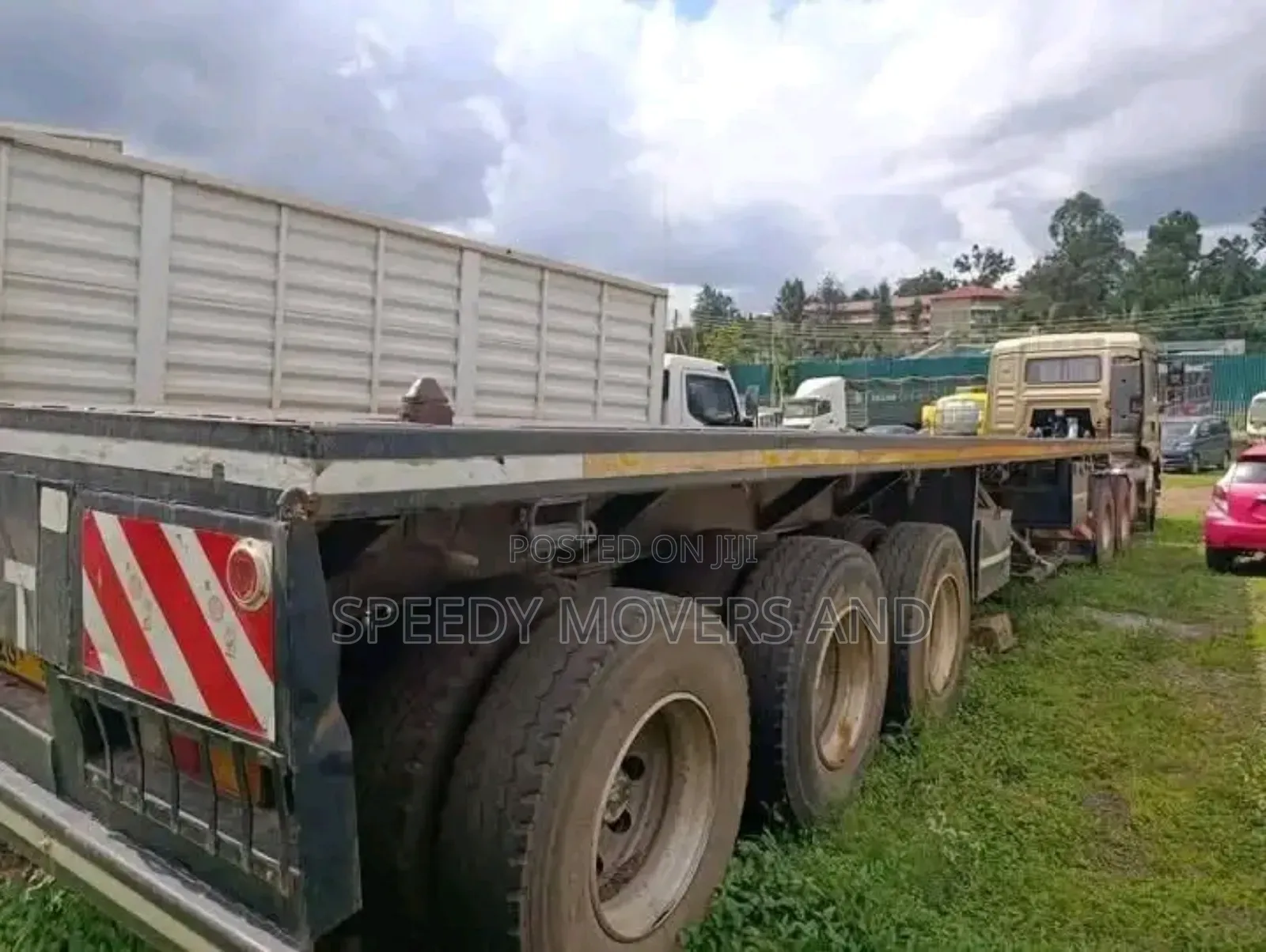 Flatbed Trailers Accessible for Jobs