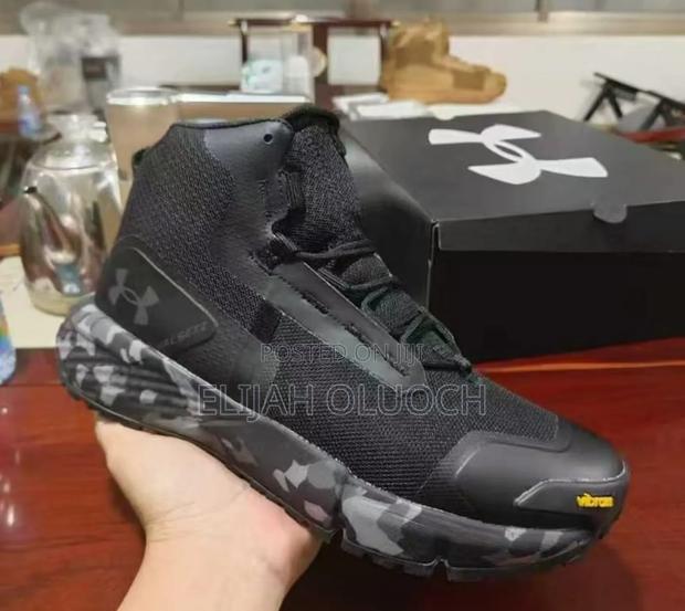 Under Armour Sneakers[Hiking Boots] - thumbnail 3