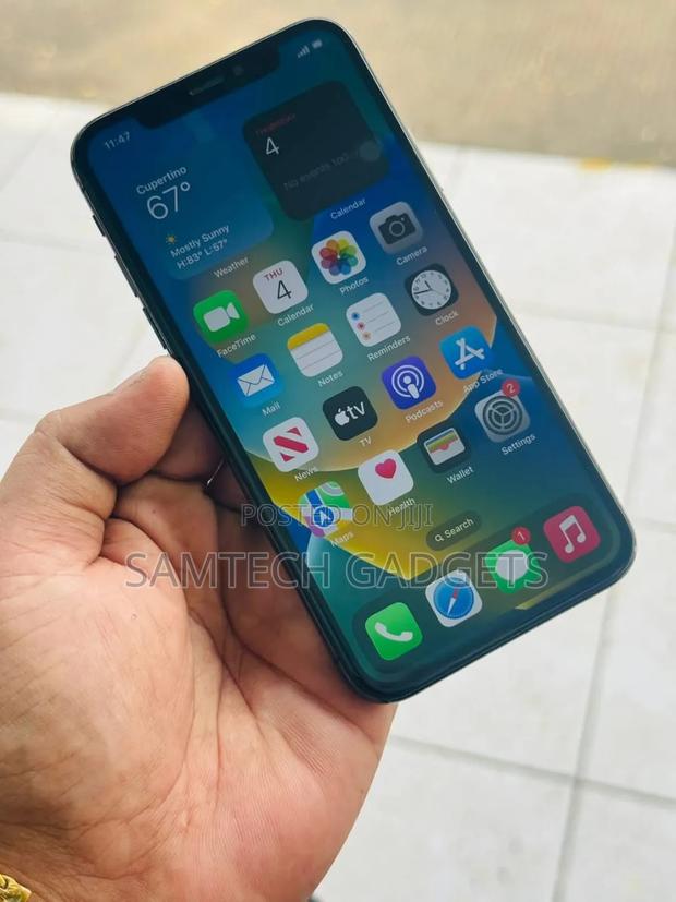 Apple iPhone X 64 GB Black - thumbnail 2