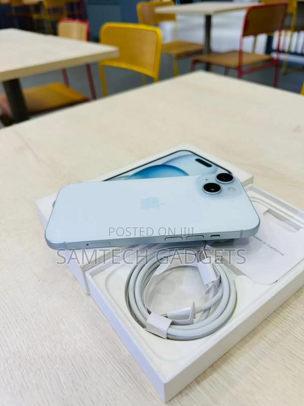 Apple iPhone 15 128 GB Gray - thumbnail 3