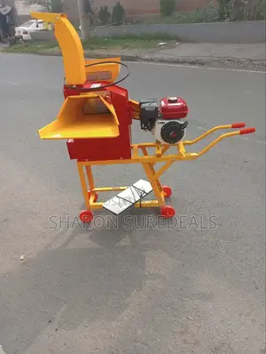 Engine Powered Animal Feed Chopper