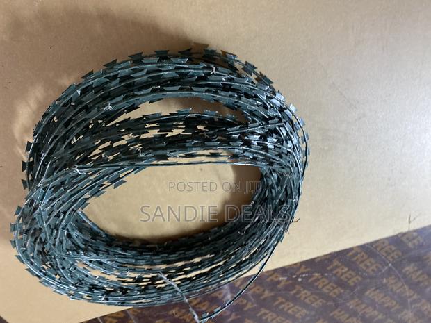Security Wire/Razor Wire - thumbnail 2