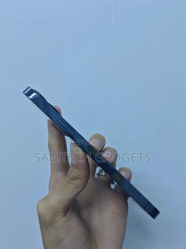 Apple iPhone 12 Pro 128 GB Blue - thumbnail 4