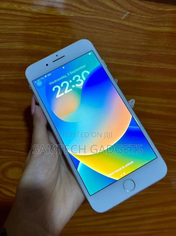 Apple iPhone 8 Plus 128 GB Silver - thumbnail 3