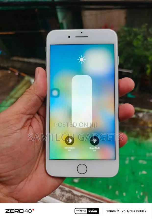 Apple iPhone 8 Plus 64 GB White - thumbnail 3