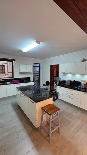 4bdrm Apartment in Westlands for sale