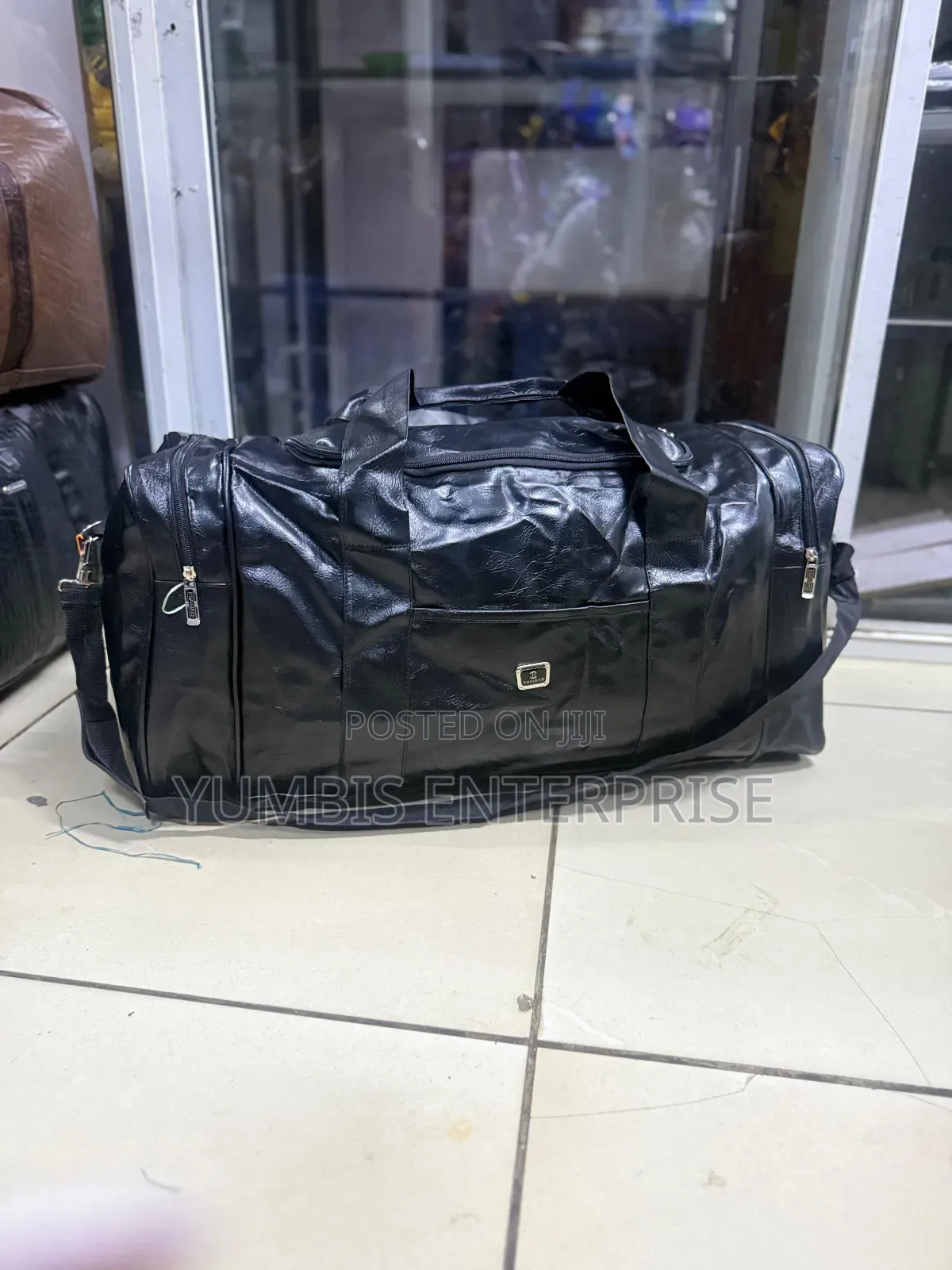 Big Multi Pockets Travelling Leather Bags in Black Extra Pockets Side