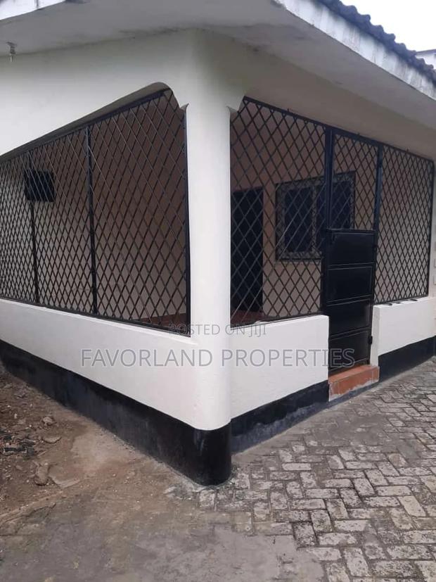 3bdrm Bungalow in Vescon 2 for rent - thumbnail 19