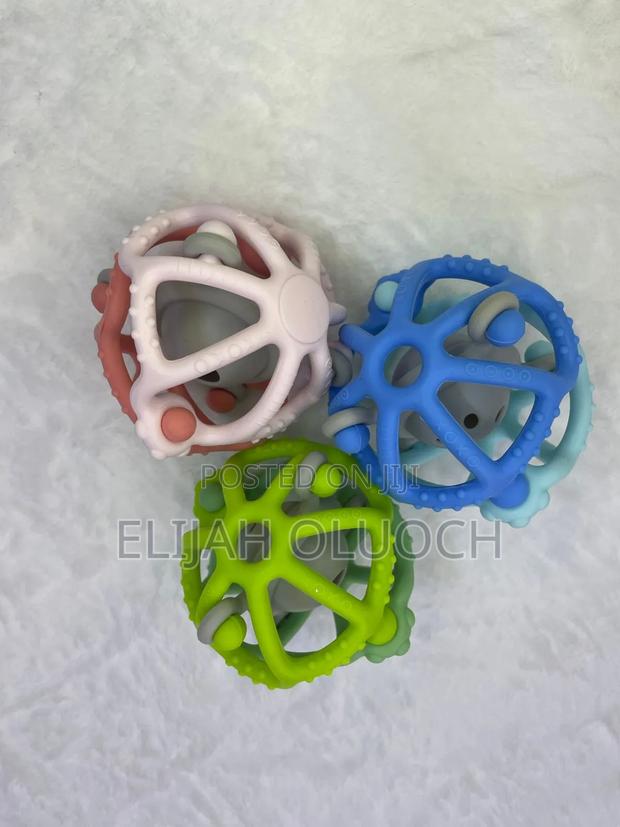 Shaker Teether Ball