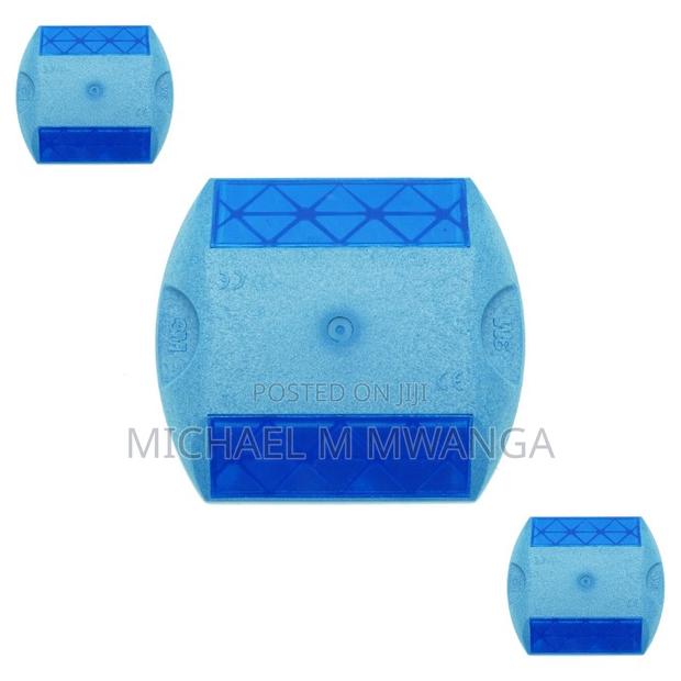 Road Safety 3m Cut Eye Road Stud