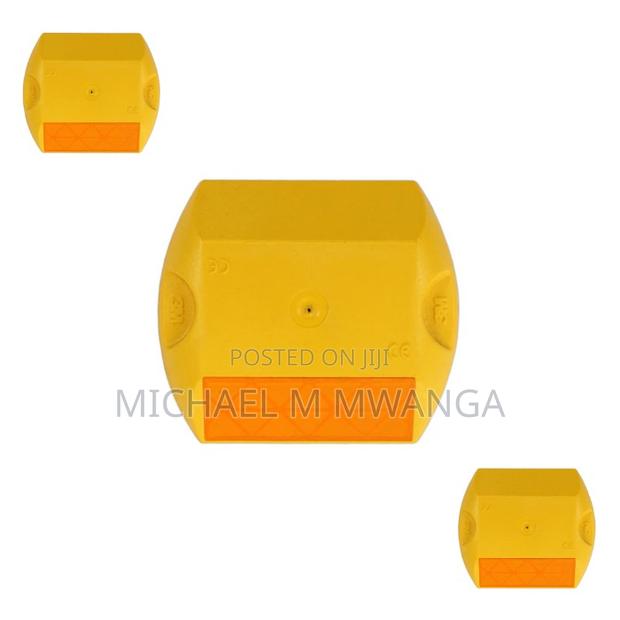 Reflective Lens 3m Cut Eye Road Stud