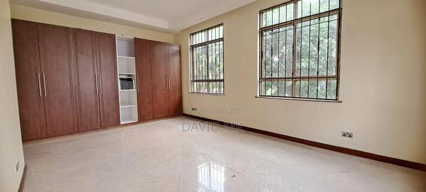6bdrm House in Ridgeways, Rosslyn for sale - thumbnail 8