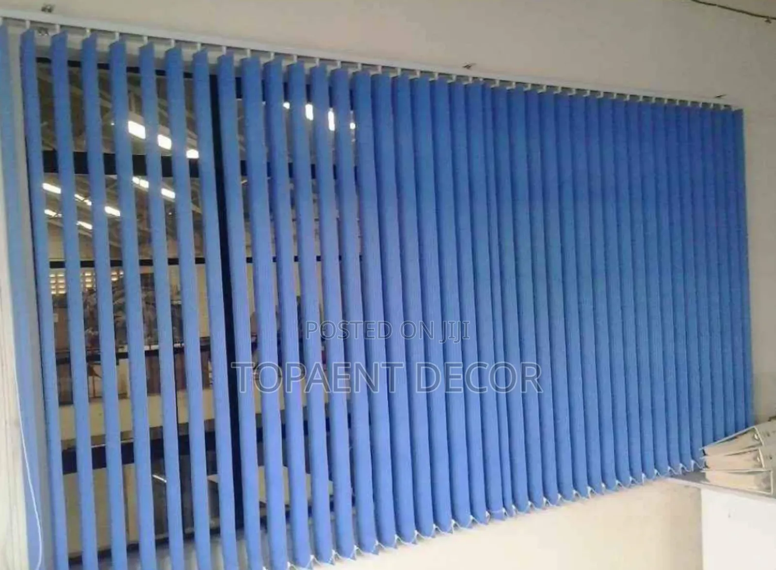 Ocean Blue Air Aeration Office Window Blinds
