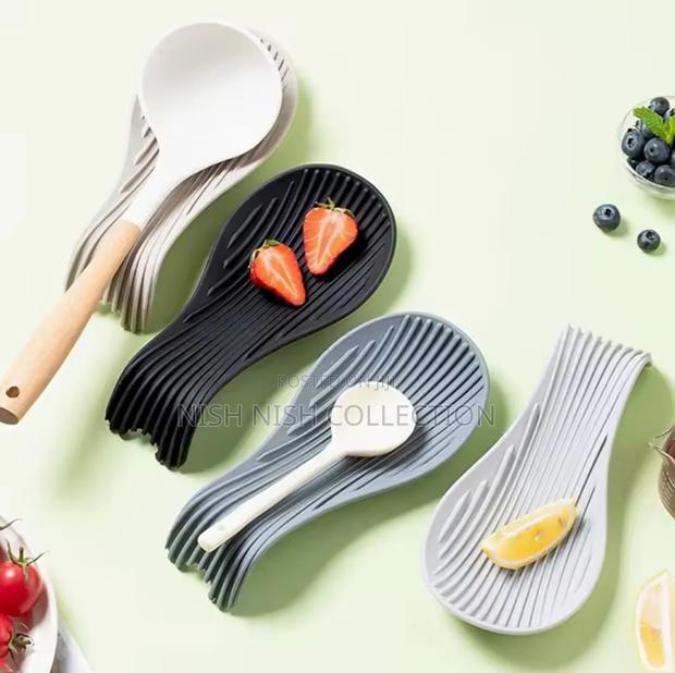 Flexible Silicone Spoon Rest - thumbnail 3