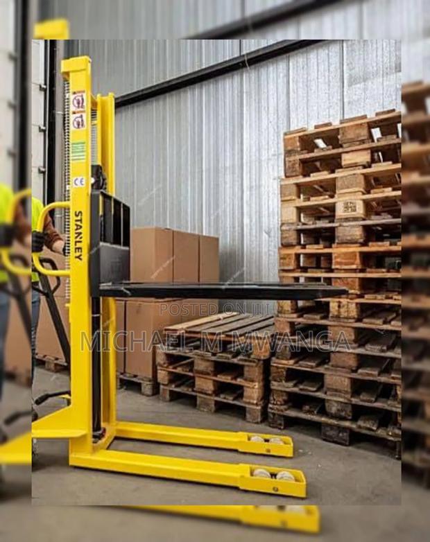 Steel Frame Manual Stacker - main view