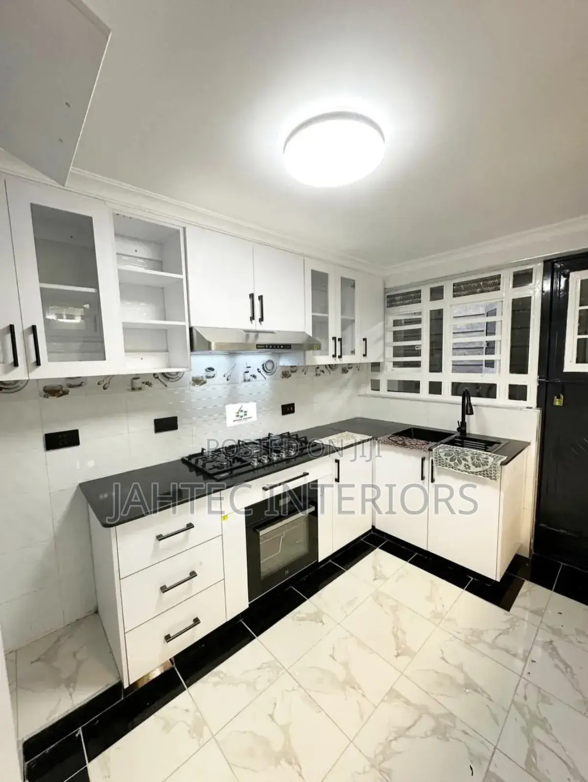 Kitchen Cabinets Feeting Fundi