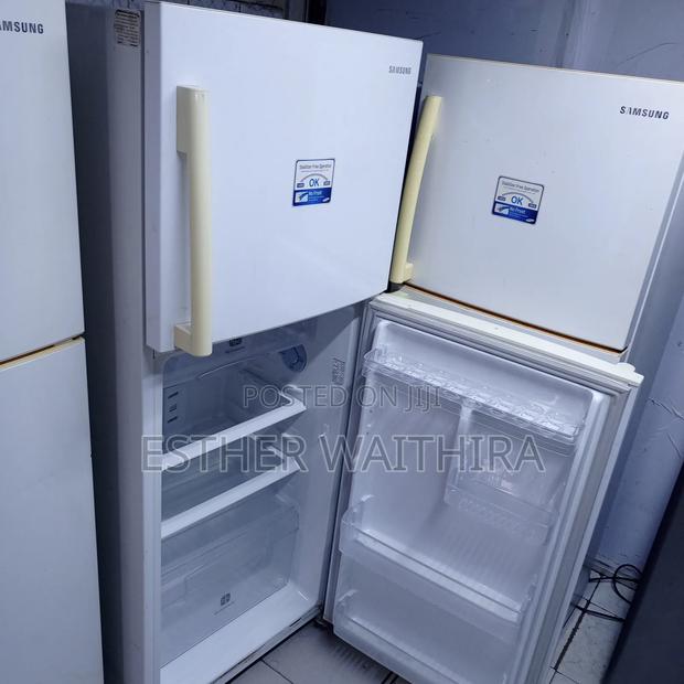 White Double Door Sumsung Fridge - thumbnail 4