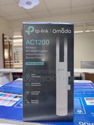 Tp-Link Eap225-Outdoor Access Point 2.4/5ghz - main view