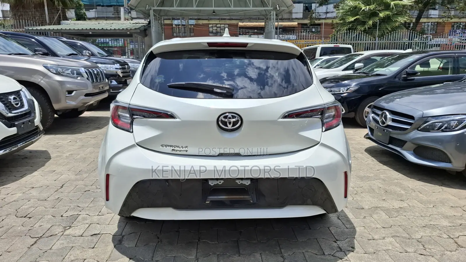 Toyota Corolla Fielder 2018 White