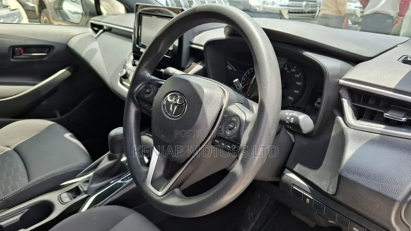 Toyota Corolla Fielder 2018 White