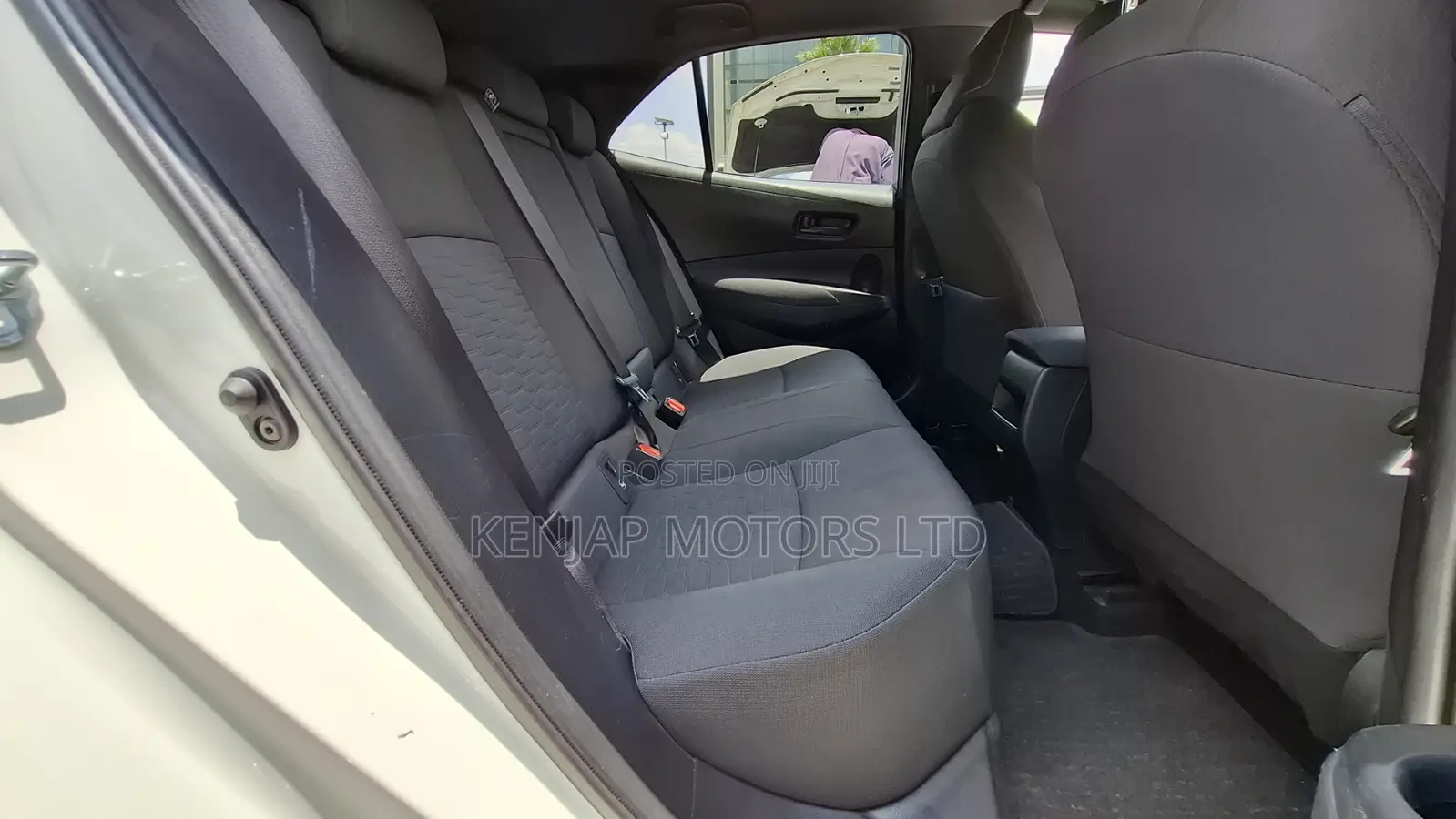 Toyota Corolla Fielder 2018 White