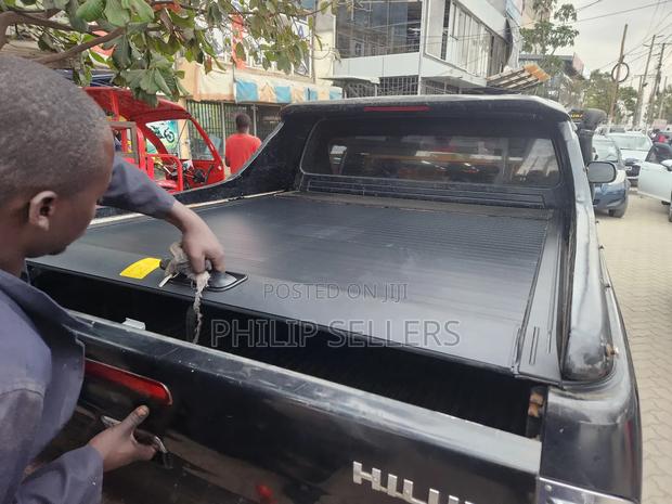 Toyota Hilux Revo Double Cabin ( Black Edition ) - thumbnail 2