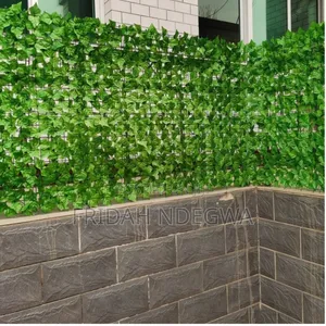 *Green Balcony Privacy Fence
