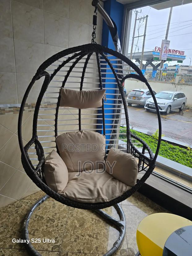 Elite Hanging Swing Chair - main view