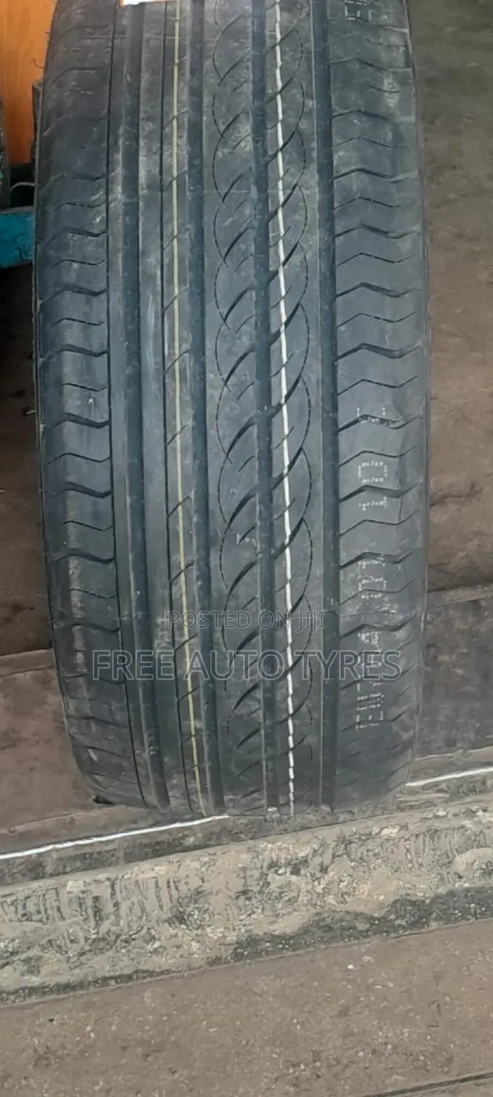 245 30r22 Centara