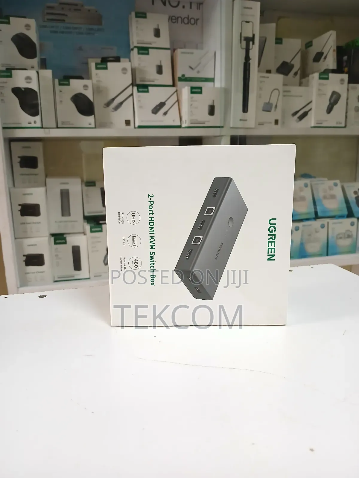 Ugreen Cm200 Switcher Hdmi Kvm And Usb 2 In 1 Out Ultra Hd Switch Box