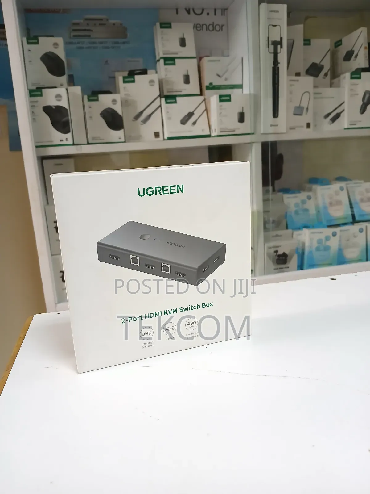 Ugreen Cm200 Switcher Hdmi Kvm And Usb 2 In 1 Out Ultra Hd Switch Box