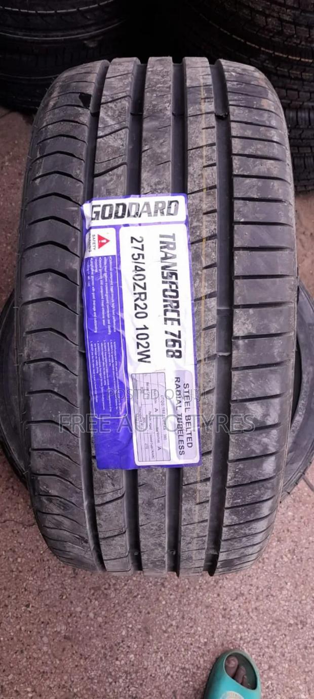 275 40r20 Goodard