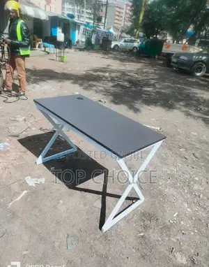 Affordable Working Table