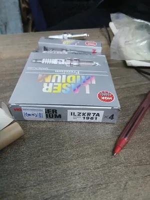NGK Original Spark Plugs Ilzkr7a for Audi/Vw/Porshe/Seat/Bently Etc