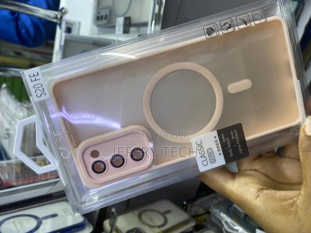 Bwerty Samsung Galaxy S20 Fe Case Magnetic Transluscent - thumbnail 3