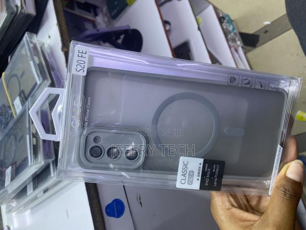 Xcswert Samsung Galaxy S20 Fe Translucent Matte Magsafe Case - main view