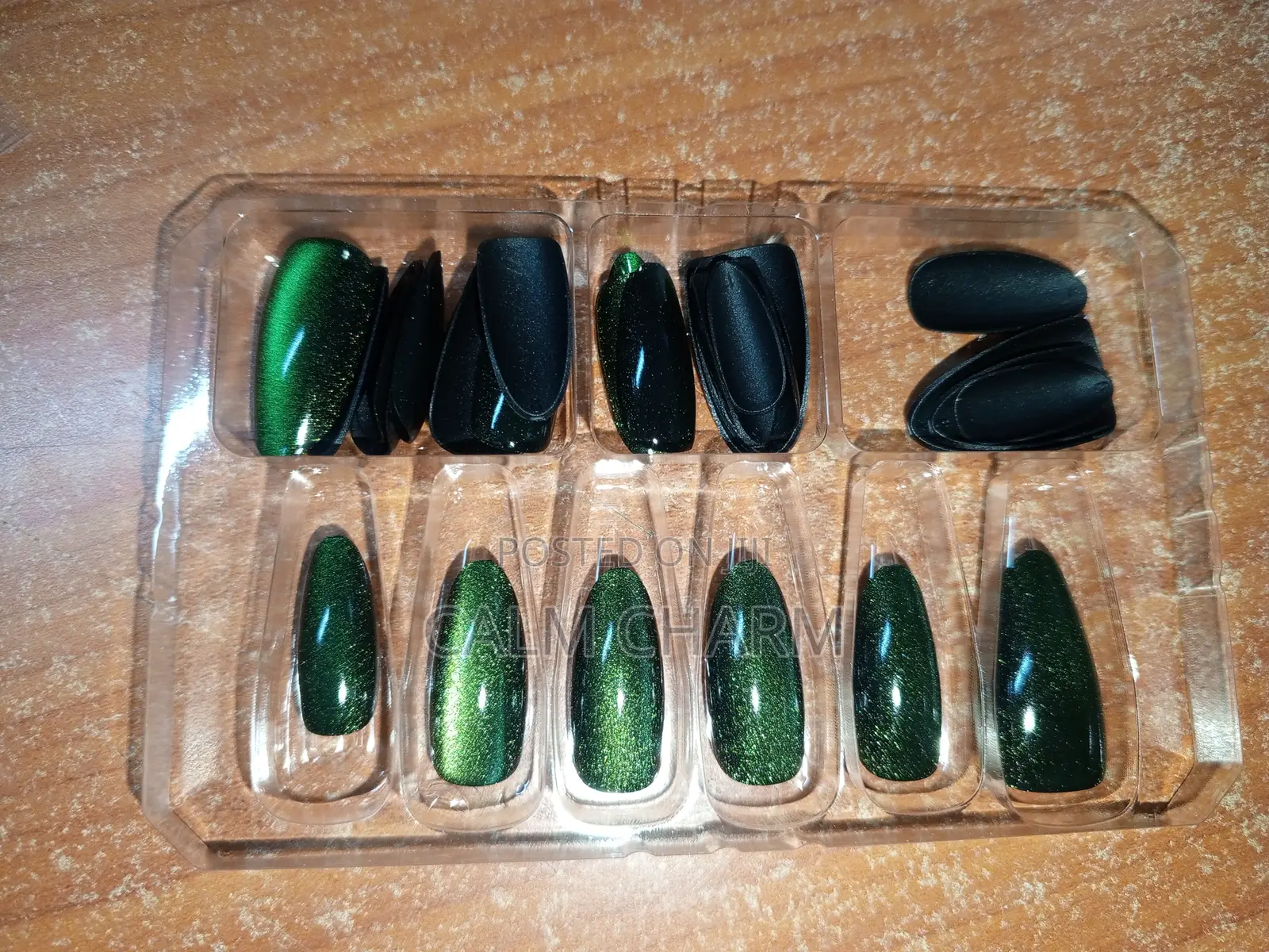24-30pcs Cat Eye Gel Press-on Nails