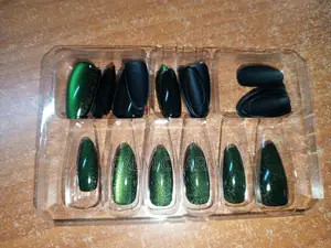 24-30pcs Cat Eye Gel Press-on Nails