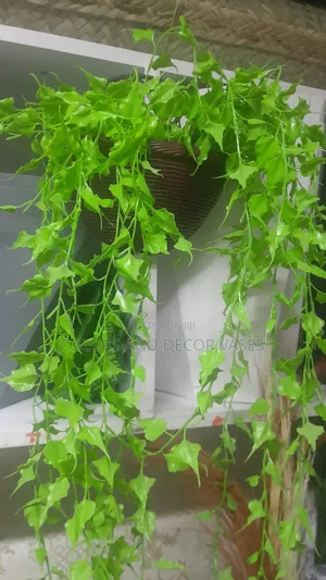 Brown Hanging Vase Plus Plastic Vines