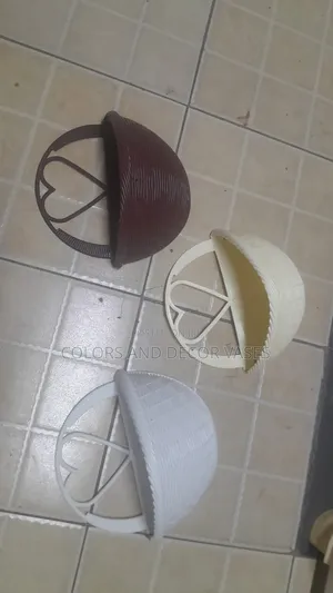 Hanging Vase Offer Few Pieces Remaining