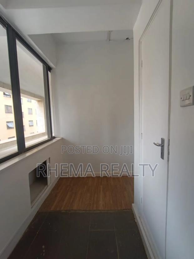 016/001/Rre Office To Lease - thumbnail 11